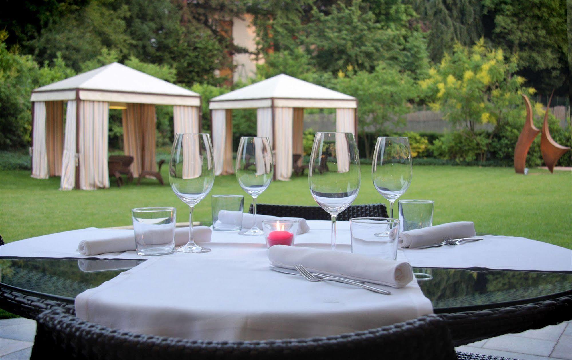 Red's Redaelli Hotel Barzanò Esterno foto